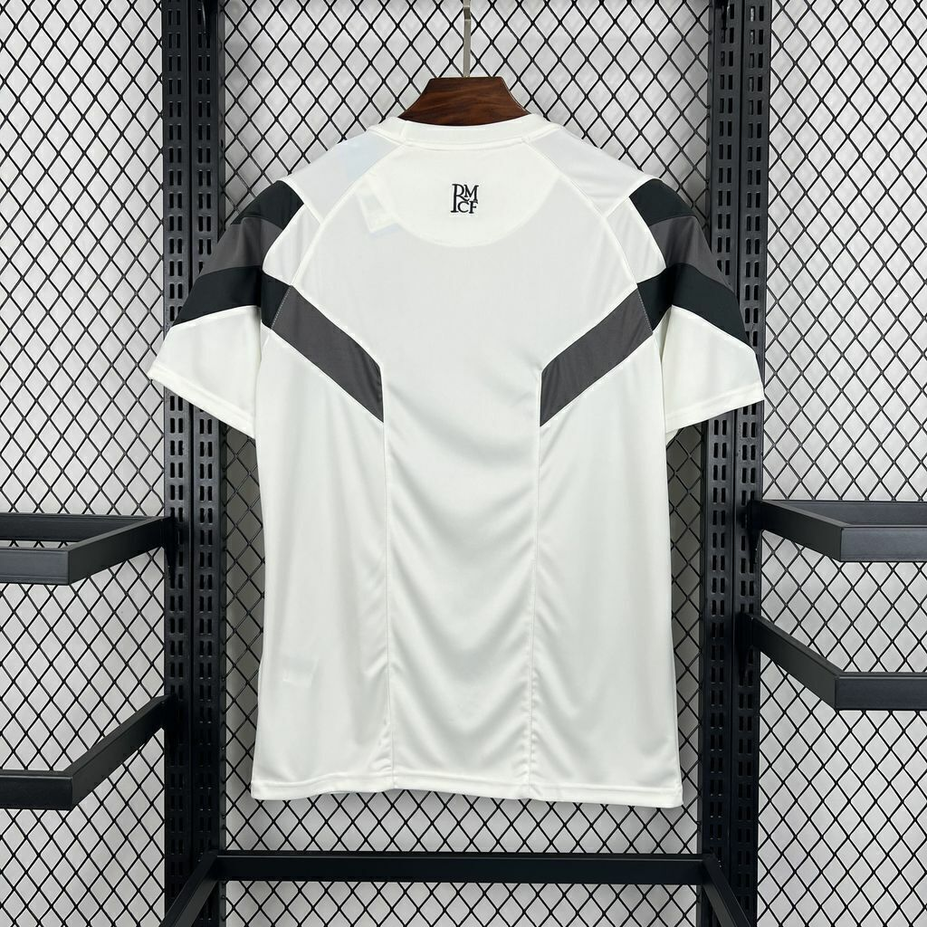 Camisa Real Madrid 2024/25 Edição Especial - Torcedor Masculina - Branca