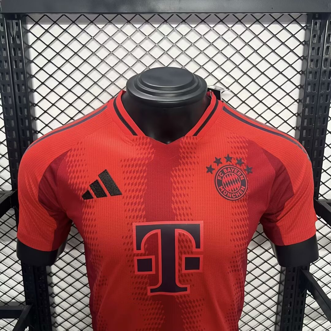 Camisa Bayern de Munique I 2024/25 - Jogador Adidas Masculina - Vermelha