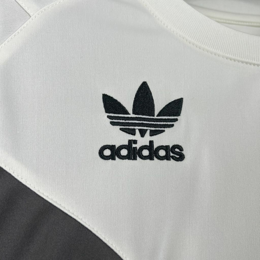 Camisa Real Madrid 2024/25 Edição Especial - Torcedor Masculina - Branca