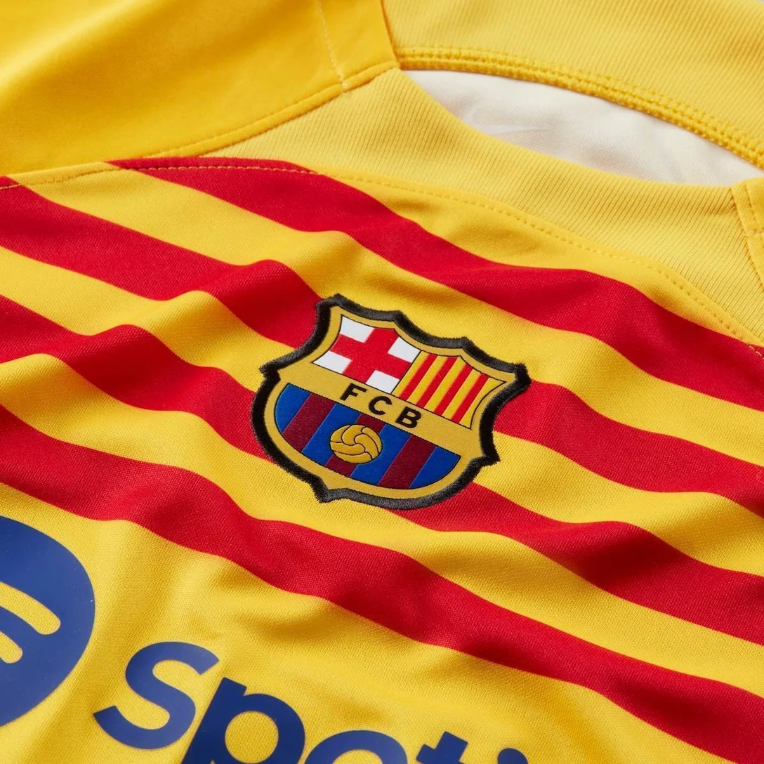 Camisa Nike Barcelona IV 2023/24 Torcedor - Amarelo