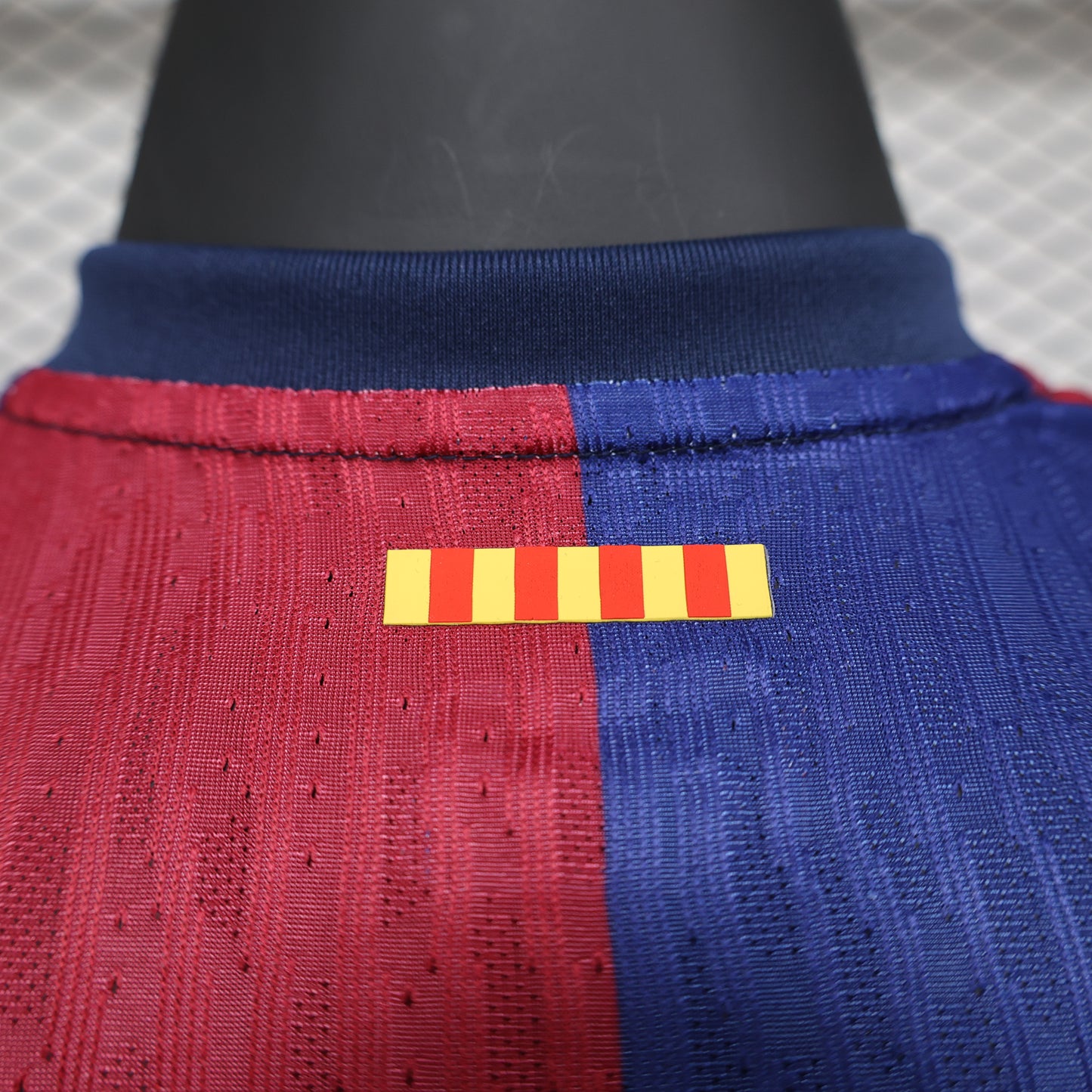 Camisa Barcelona 2024/25 COLDPLAY - Jogador Masculina - Vermelha + Azul