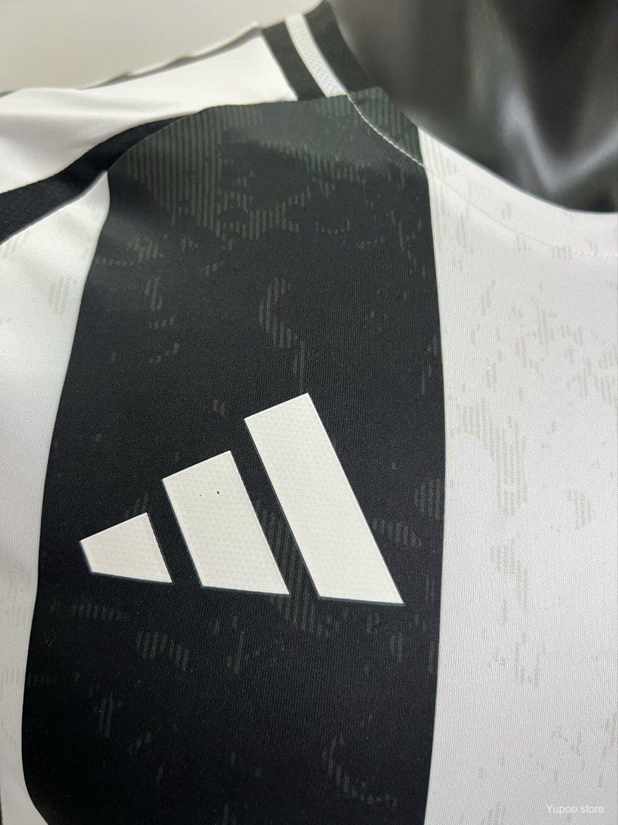 Camisa Juventus I 2025/26 - Jogador Masculina - Branca e Preta