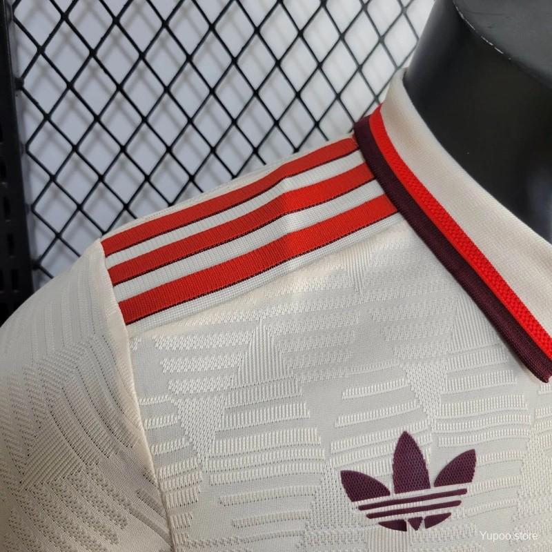 Camisa Bayern de Munique III 2024/25 - Jogador Masculina - Bege