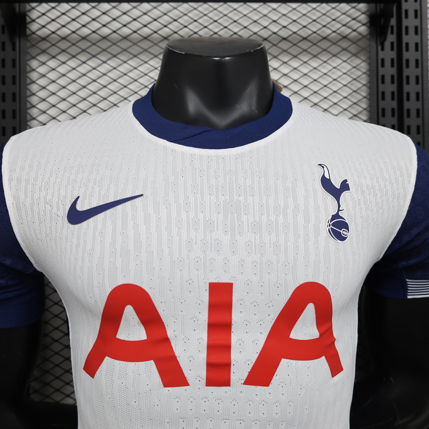 Camisa Tottenham I 2024/25 - Jogador Masculina - Branca e Azul